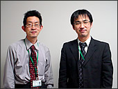 クオリカ西日本事業部JSCAST室　左から中社芳博、葉武克典