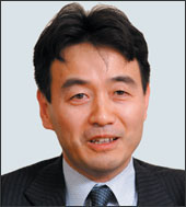 コマツ　e-KOMATSU推進室　ネットワークテクノロジーグループ　担当部長　田畑健一様